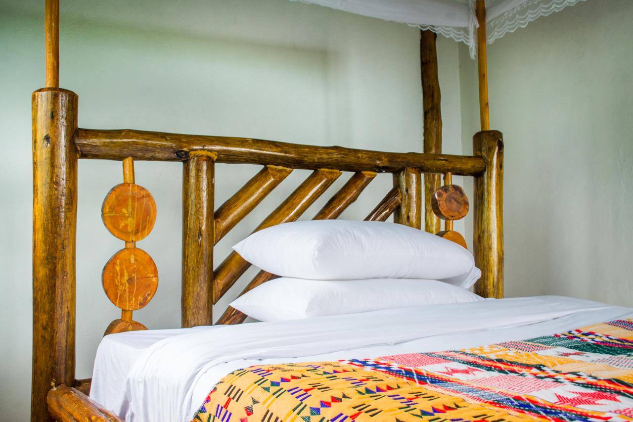 Queen Elizabeth Pvt Lodge Kichwamba Экстерьер фото